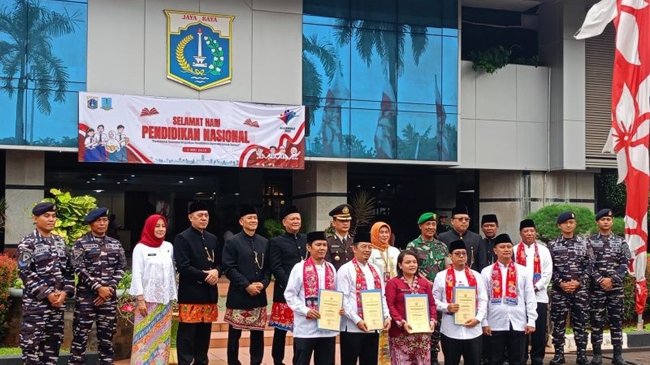 Pemkot Jaktim berkomitmen deteksi langsung anak putus sekolah dan memastikan akses pendidikan bagi semua warga, selaras dengan UU dan Perda Wajib Belajar 12 tahun.