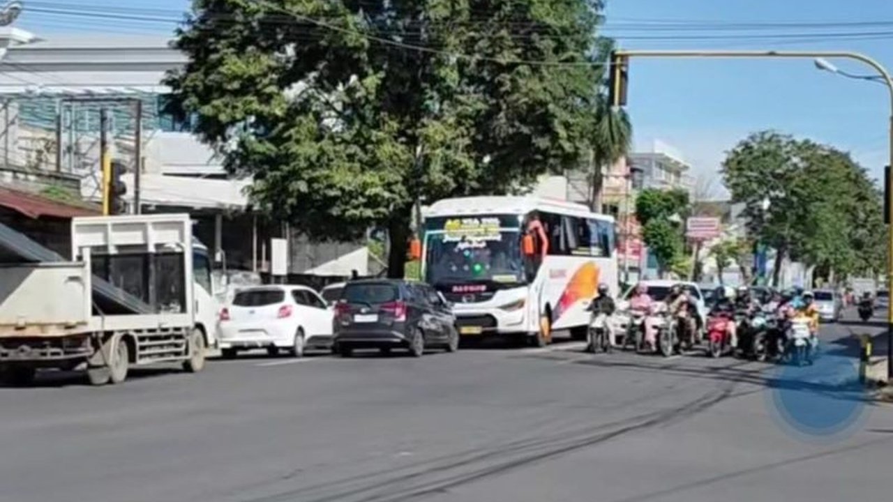 Sopir Ugal-Ugalan di Tulungagung: Gangguan Kamtibmas yang Membahayakan