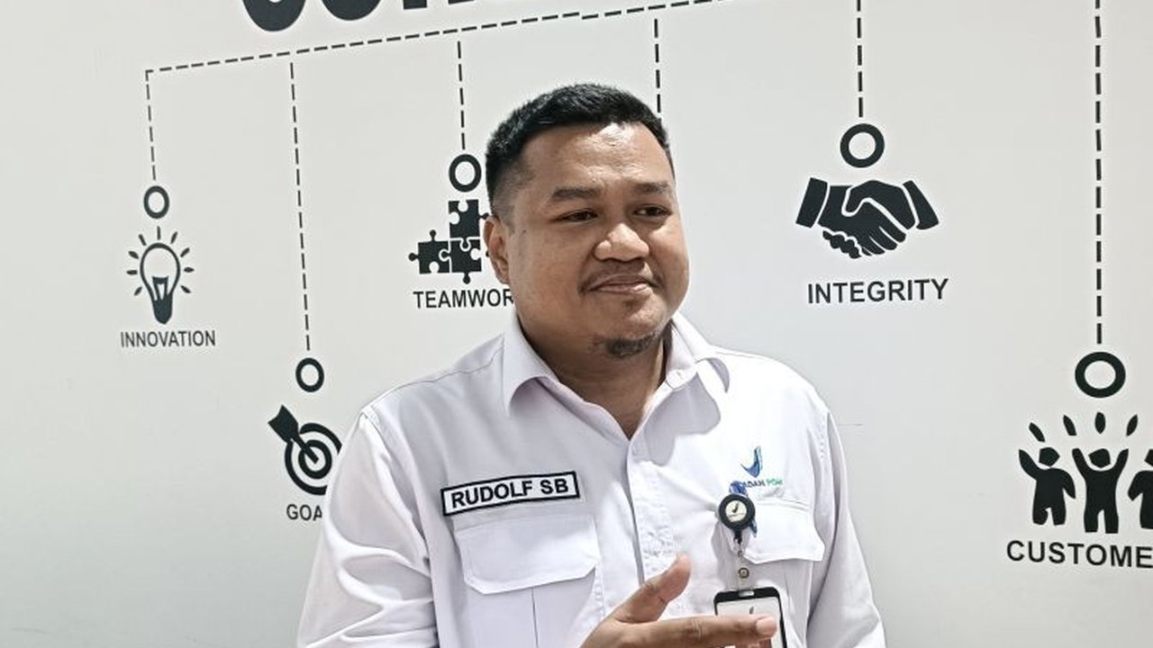 BPOM Loka Mimika gencar melakukan patroli siber dan pengawasan langsung untuk memberantas peredaran kosmetik ilegal yang membahayakan masyarakat Papua Tengah.
