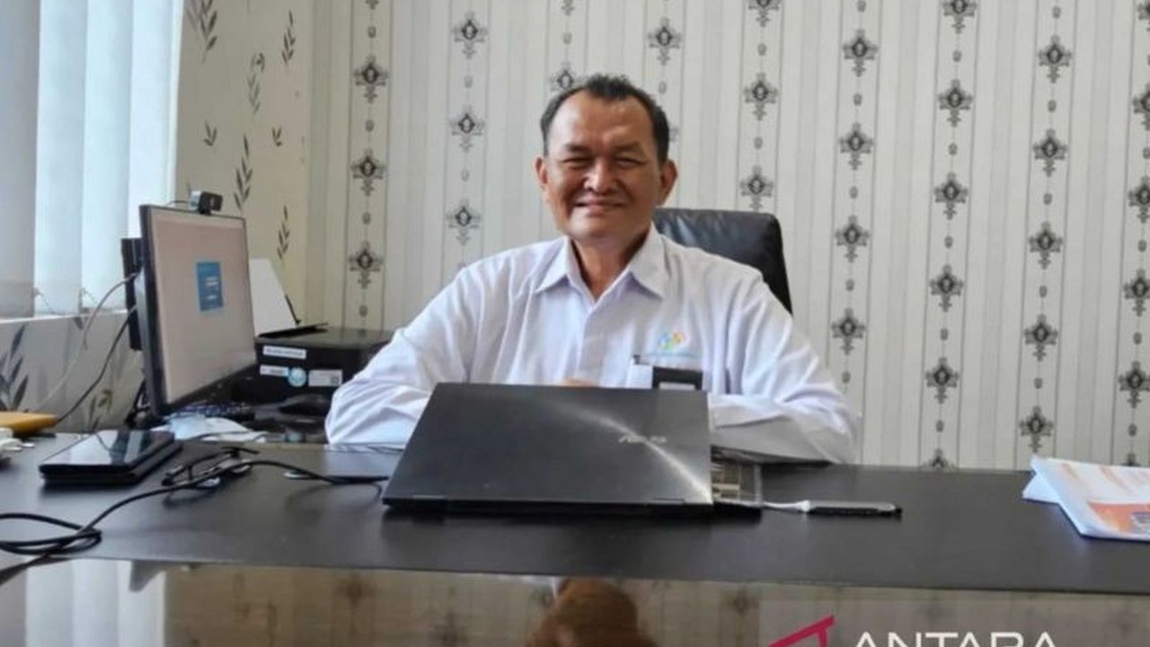 Tingkat Penghunian Kamar (TPK) hotel di Kota Malang anjlok 20,61 poin di Maret 2025, disebabkan oleh bulan Ramadhan dan kebijakan efisiensi anggaran pemerintah.