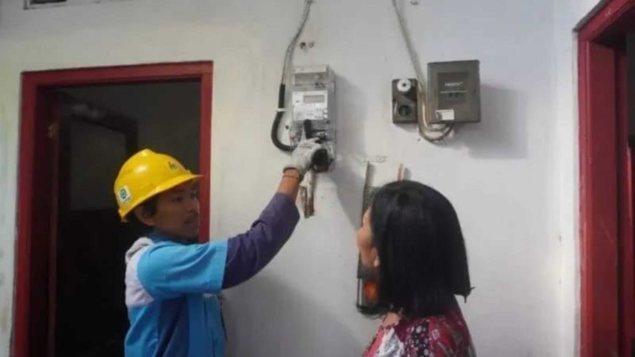 Kenaikan tarif listrik menjadi penyebab utama inflasi di Kota Malang pada April 2025 yang mencapai 1,07 persen, berdasarkan data BPS Kota Malang.