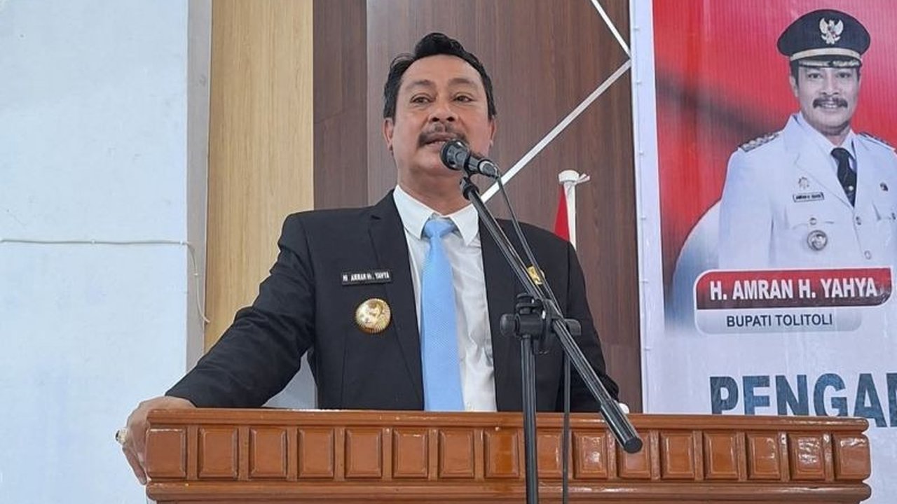 Pemkab Tolitoli luncurkan layanan satu atap di RSUD Mokopido untuk memudahkan warga mengurus BPJS Kesehatan, KTP elektronik, akta kelahiran, dan dokumen kependudukan lainnya, menjadi terobosan pertama di Indonesia.