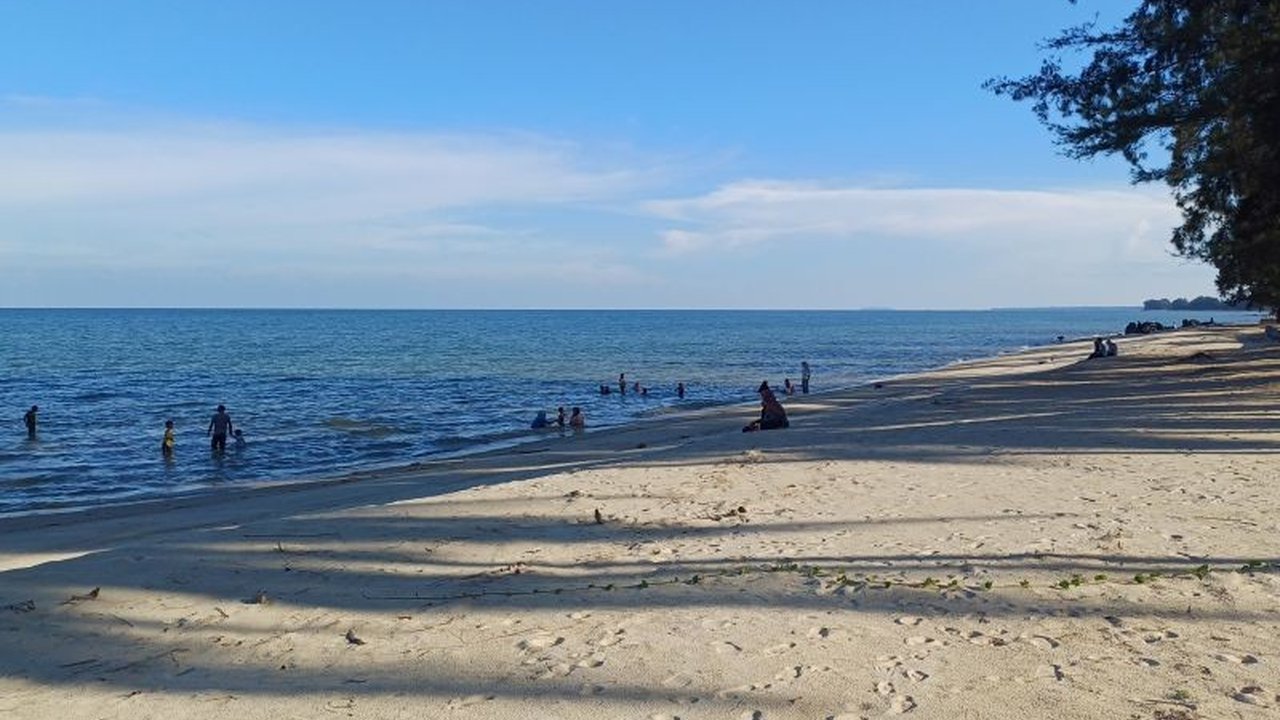 Kunjungan wisatawan mancanegara ke Kepri meningkat signifikan pada Maret 2025, didorong oleh kebijakan relaksasi visa dan faktor ekonomi.