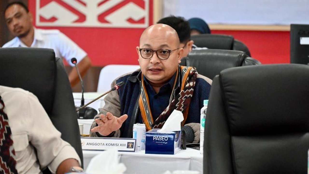 Anggota Komisi XIII DPR RI mendesak Imigrasi memperketat pengawasan untuk mencegah keberangkatan jamaah haji ilegal demi mencegah masalah di Arab Saudi dan menjaga nama baik Indonesia.