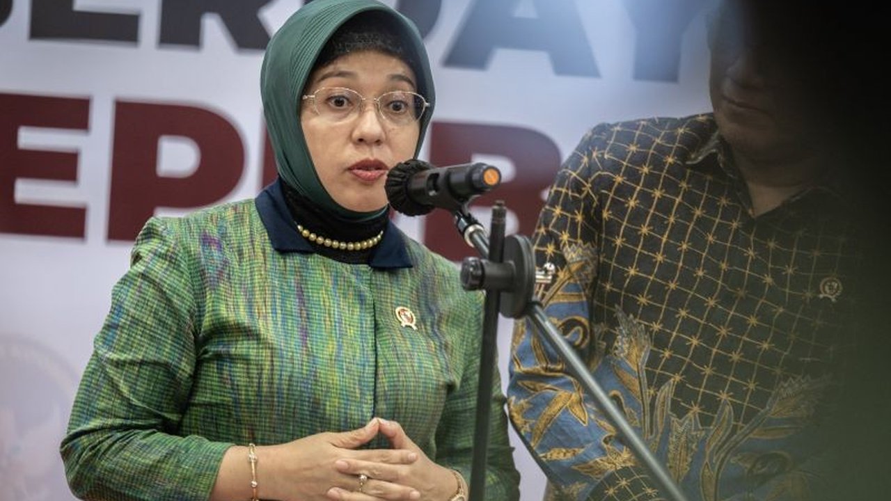 Badan Pusat Statistik (BPS) menjelaskan perbedaan angka kemiskinan Indonesia versi Bank Dunia dan pemerintah RI, yang disebabkan perbedaan metodologi dan tujuan penghitungan.