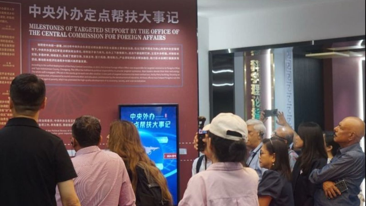 China Center for Contemporary World Studies (CCCWS) baru-baru ini memfasilitasi dialog antara para peneliti Asia Selatan dan Asia Tenggara guna memperkuat kerja sama Selatan-Selatan menuju modernisasi yang inklusif.