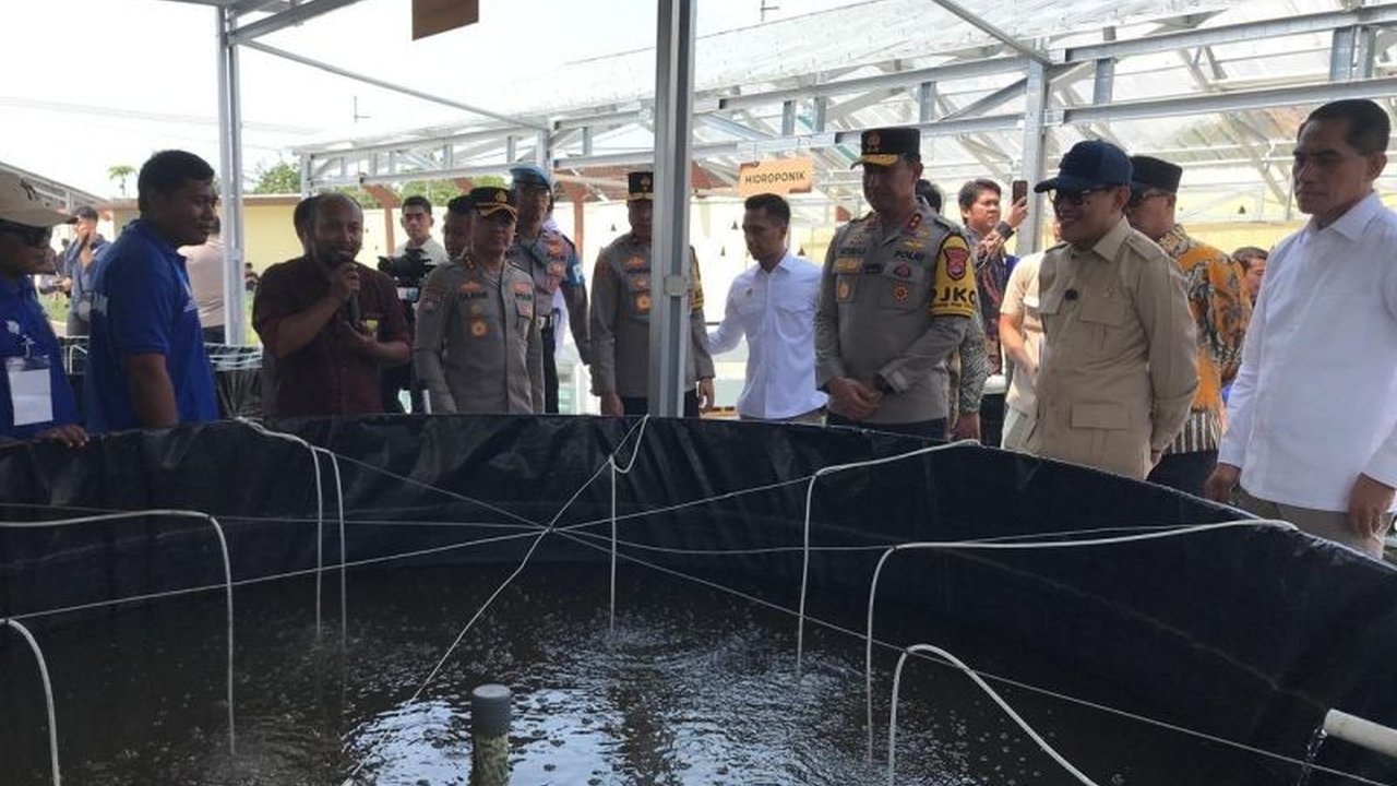 Menteri P2MI membuka peluang kerja di sektor perikanan luar negeri bagi lulusan Poliran Banten, menekankan pentingnya penguasaan bahasa dan kesiapan mental.