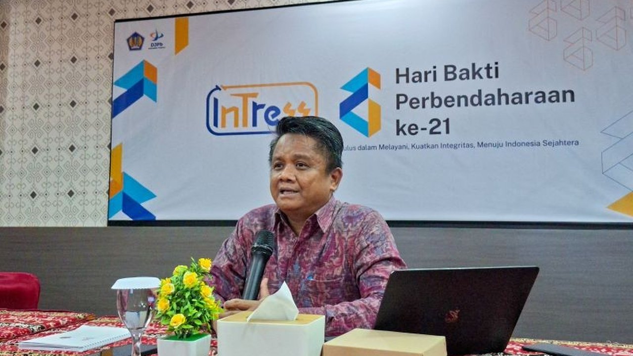 Penyaluran Kredit Usaha Rakyat (KUR) di Nusa Tenggara Timur (NTT) hingga April 2025 mencapai Rp917,40 miliar untuk 21.557 debitur, didominasi sektor perdagangan dan Bank BRI.