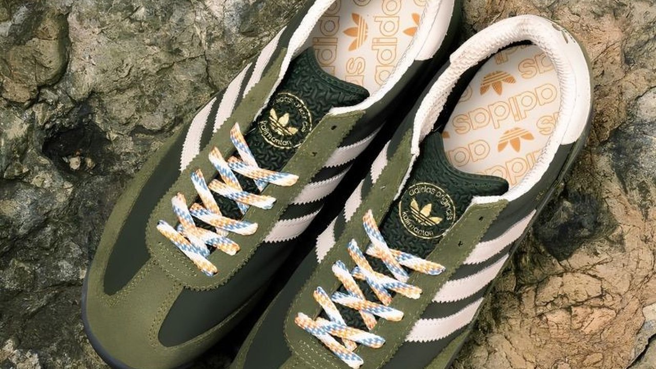 adidas Indonesia meluncurkan sepatu seri Kalimantan dari Island Series SS25, terinspirasi keindahan alam Kalimantan dengan siluet SL72 ikonik, menghadirkan nuansa hijau, krem, dan coklat tua.