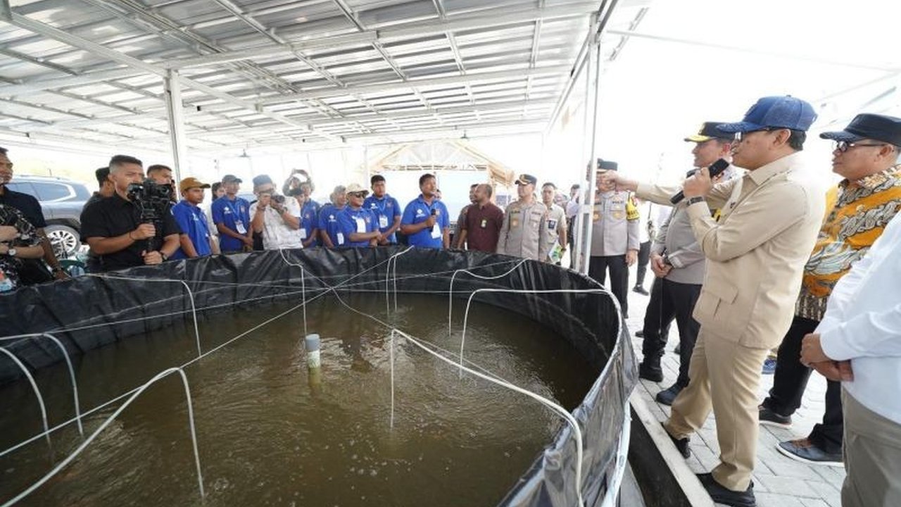 Menteri Karding memberikan apresiasi kepada Balai Vokasi Poliran Polda Banten atas kontribusinya dalam menciptakan SDM terampil dan upaya pencegahan Tindak Pidana Perdagangan Orang (TPPO).