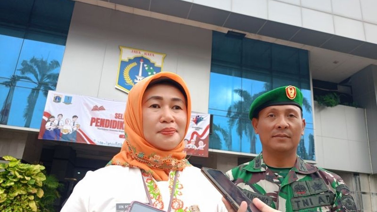 Pemkot Jaktim akan memasang CCTV di JPO Cakung dan sejumlah titik rawan tawuran untuk meningkatkan keamanan dan pengawasan, seiring dengan perbaikan JPO yang ditargetkan selesai dalam dua bulan.