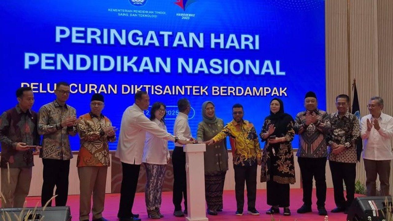 Kemdiktisaintek luncurkan Program Diktisaintek Berdampak untuk memajukan pendidikan tinggi, sains, dan teknologi di Indonesia, selaras dengan cita-cita Indonesia menjadi negara maju.