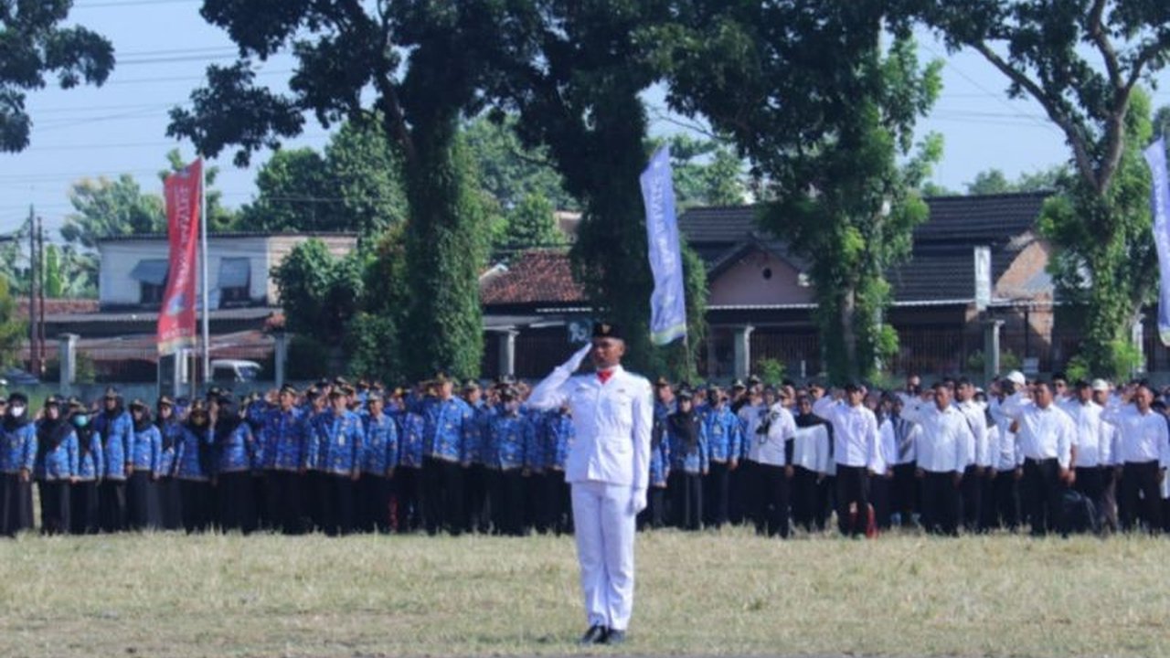 Wakil Bupati Bantul, Aris Suharyanta, menekankan peran guru sebagai agen pembelajaran dan peradaban, serta mengajak semua pihak untuk menciptakan ekosistem pendidikan yang kondusif dalam menghadapi tantangan era digital.