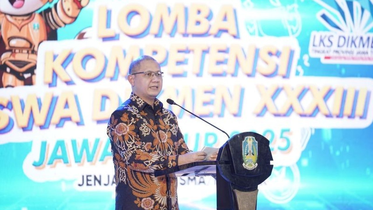 Disdik Jatim tekankan pentingnya filosofi Ki Hajar Dewantara, khususnya tiga semboyannya, sebagai landasan moral dan strategis dalam menghadapi dinamika pendidikan di era Indonesia Emas 2045.