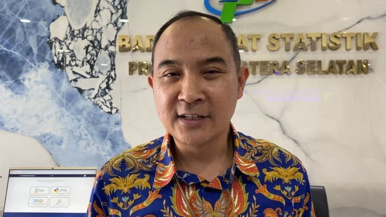 Badan Pusat Statistik (BPS) mencatat inflasi Sumatera Selatan mencapai 1,39 persen pada April 2025, tertinggi dalam dua tahun terakhir, didorong kenaikan harga listrik dan komoditas pangan.