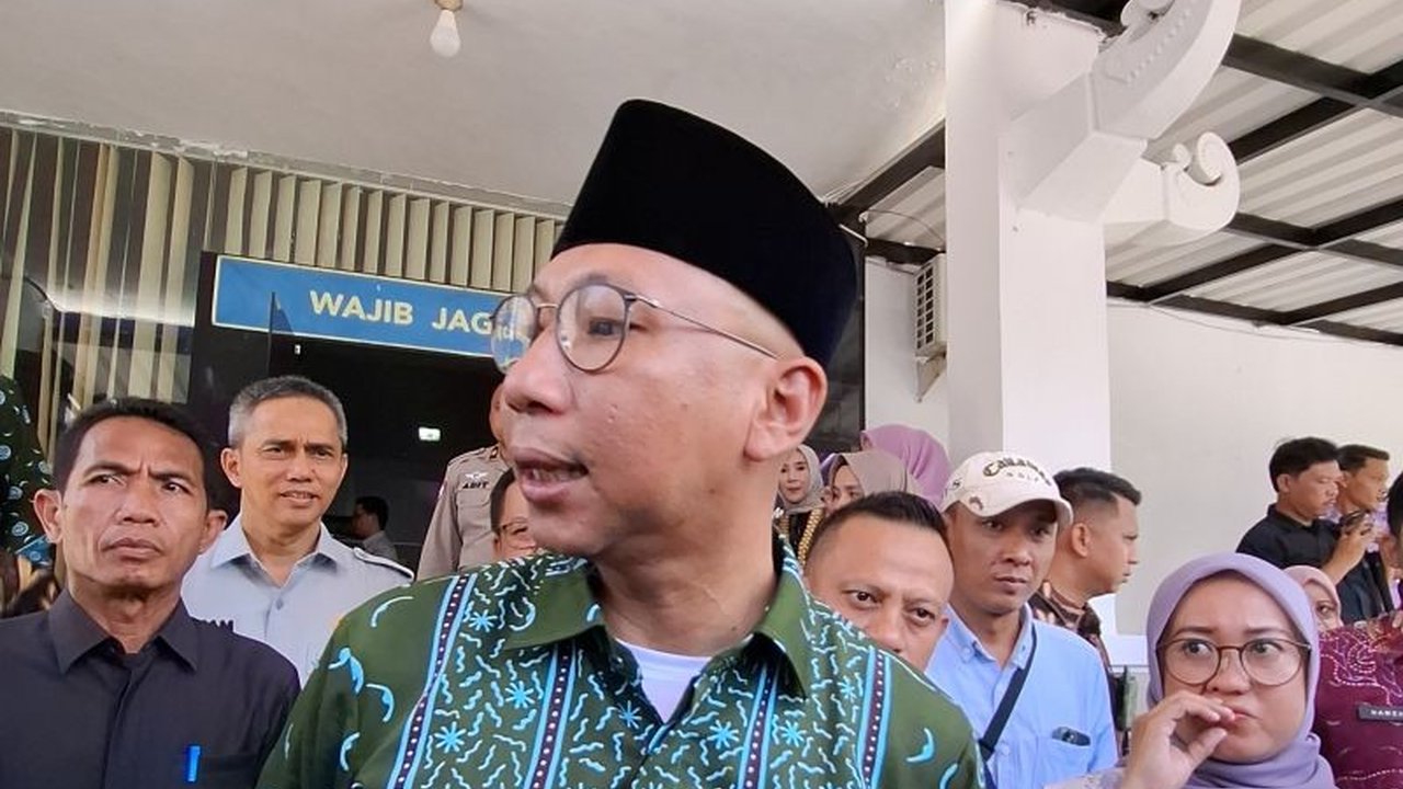 Pemerintah Provinsi Lampung fokus meningkatkan kualitas SDM melalui sektor pendidikan, dengan berbagai upaya strategis untuk pemerataan akses dan peningkatan kualitas pendidikan di SMA dan SMK.
