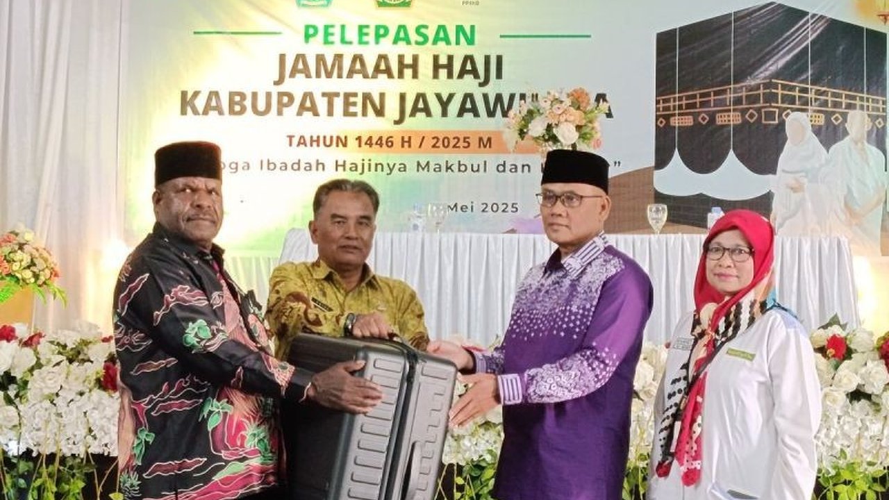 Pemerintah Kabupaten Jayawijaya melepas 47 calon haji ke Tanah Suci, berharap ibadah haji meningkatkan kualitas SDM dan moral masyarakat.