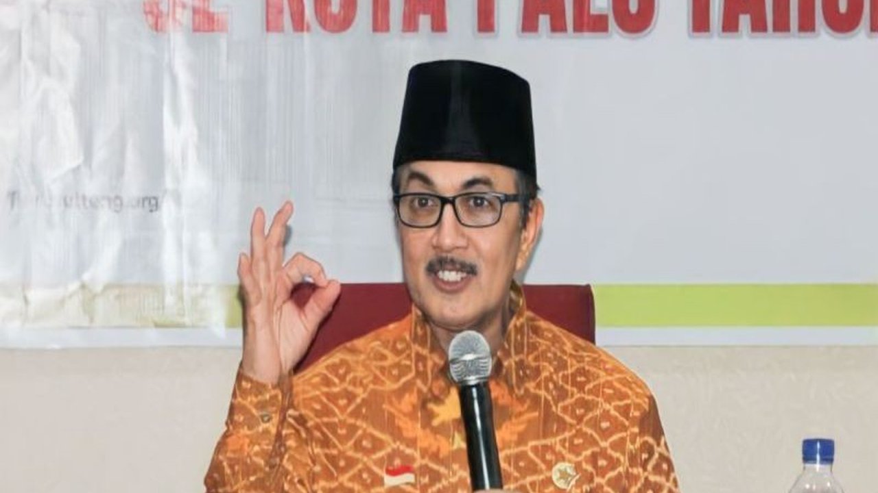 Guru Besar UIN Palu menekankan pentingnya peran orang tua dan masyarakat dalam membangun mutu pendidikan di Indonesia, guna menciptakan generasi yang unggul dan berkarakter.
