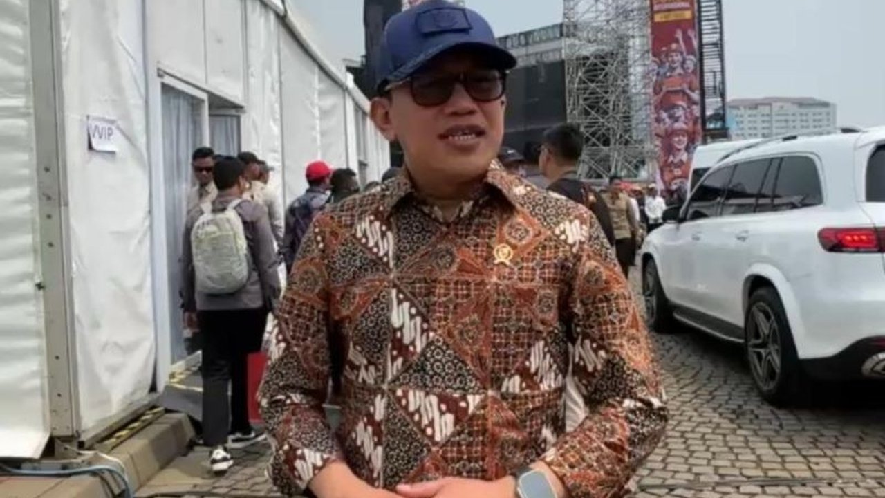 Menaker Karding berharap pekerja migran Indonesia mendapatkan perlindungan dan kesejahteraan lebih baik, seiring dengan peringatan Hari Buruh Internasional.