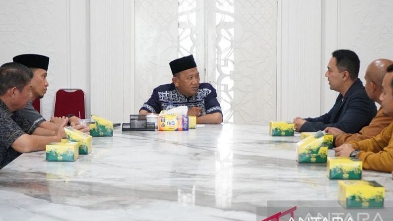 Pemerintah Kabupaten Langkat dan Bank Syariah Indonesia (BSI) Cabang Stabat berkolaborasi untuk memberdayakan UMKM di Langkat, Sumatera Utara, dengan harapan dapat meningkatkan taraf perekonomian masyarakat.