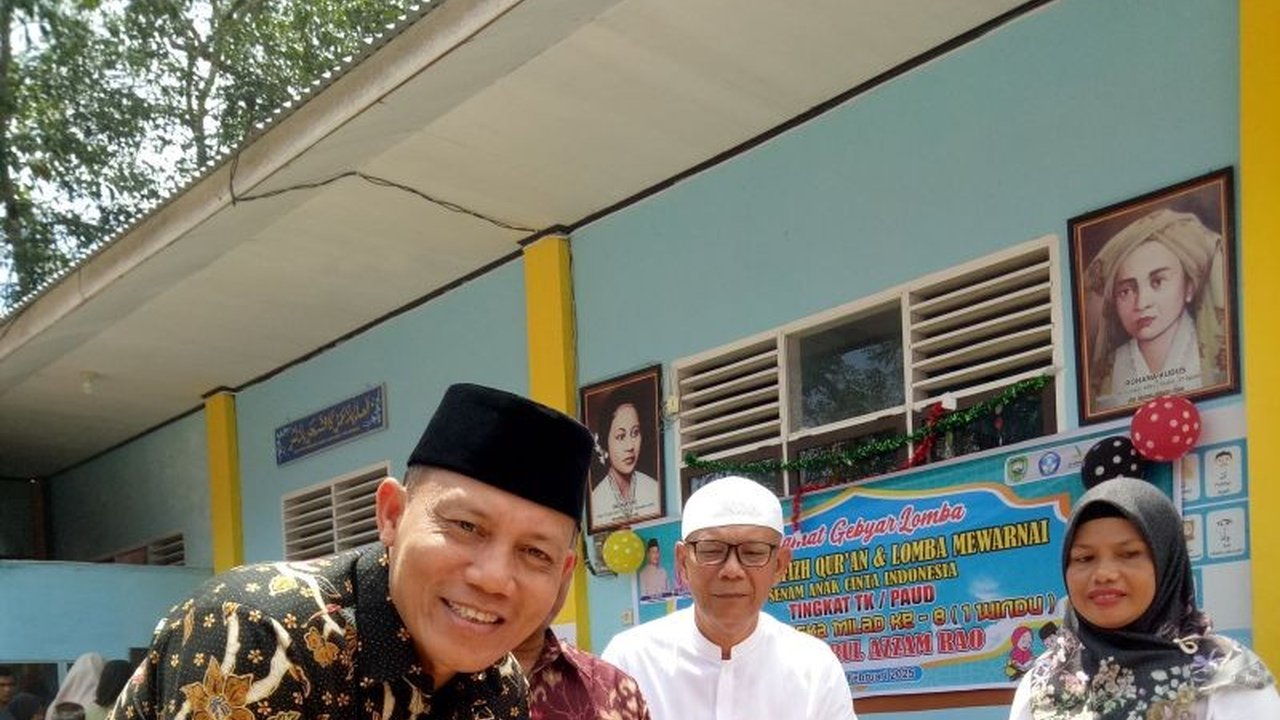 Pemerintah Kabupaten Pasaman meminta sekolah-sekolah untuk menggelar acara pelepasan siswa akhir tahun secara sederhana guna mencegah pungutan liar dan mendorong pemanfaatan potensi wisata lokal.