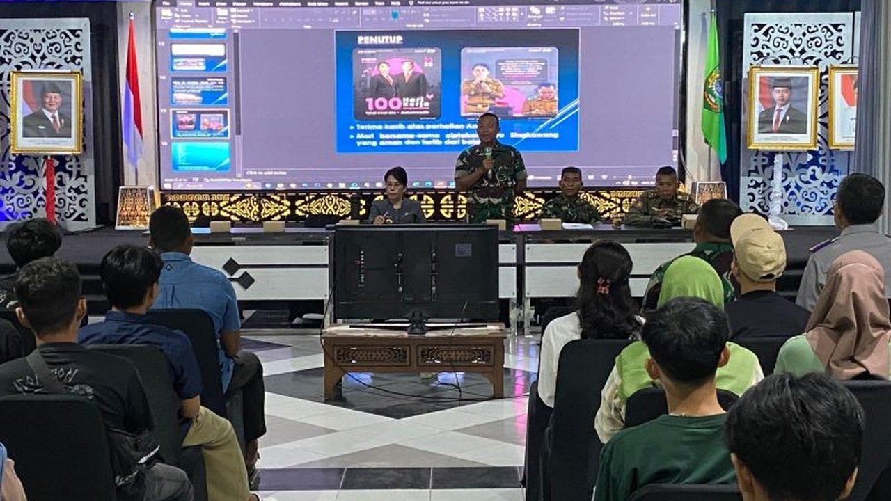 Pemerintah Kota Singkawang berkolaborasi dengan TNI dan Polres Singkawang memberikan pembekalan bela negara kepada para pelaku balap liar untuk membentuk karakter dan disiplin.