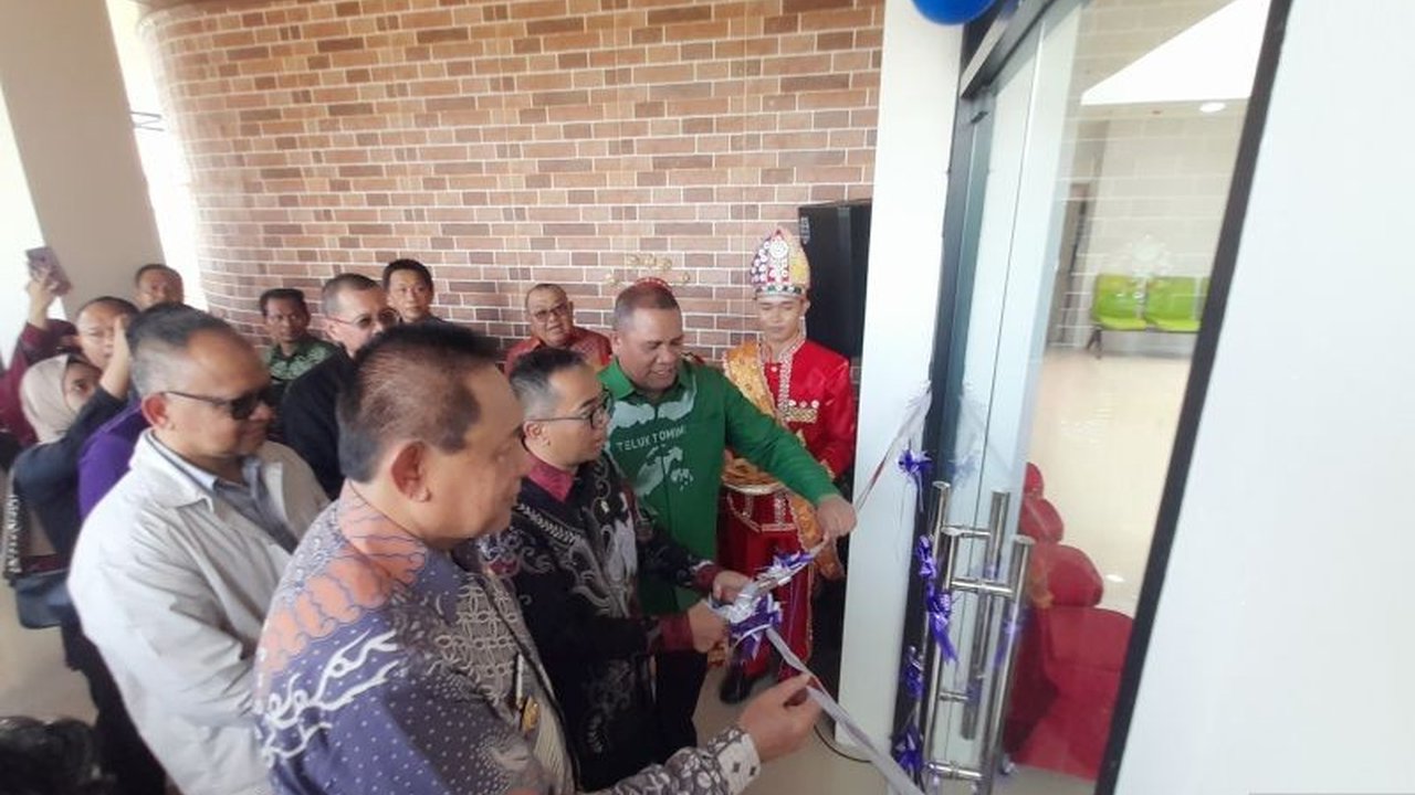 Mendiktisaintek resmikan Laboratorium Terpadu Kemaritiman UNG di Gorontalo untuk meningkatkan mutu pendidikan dan berkontribusi pada pembangunan daerah, khususnya pengembangan kawasan Teluk Tomini.