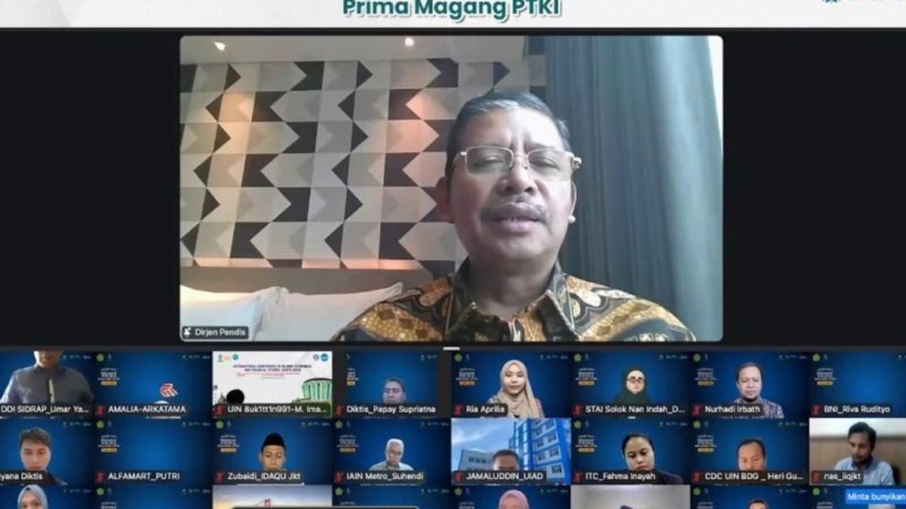 Kementerian Agama meluncurkan program PRIMA, sebuah program magang dan pendampingan bagi mahasiswa PTKI untuk meningkatkan kesiapan mereka memasuki dunia kerja yang kompetitif.