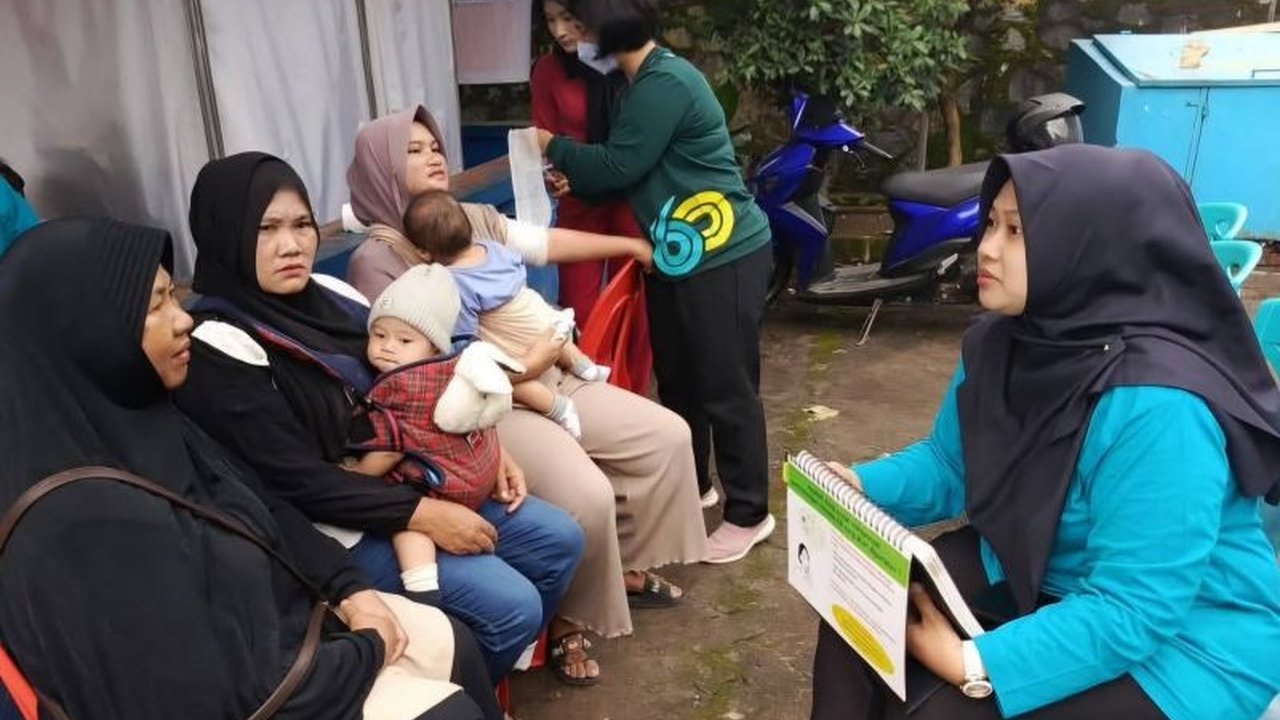 Dinas Kesehatan Tanjungpinang memberikan layanan Keluarga Berencana (KB) gratis selama sebulan penuh, mulai 5 hingga 31 Mei 2025, dalam rangka memperingati HUT ke-74 Ikatan Bidan Indonesia.