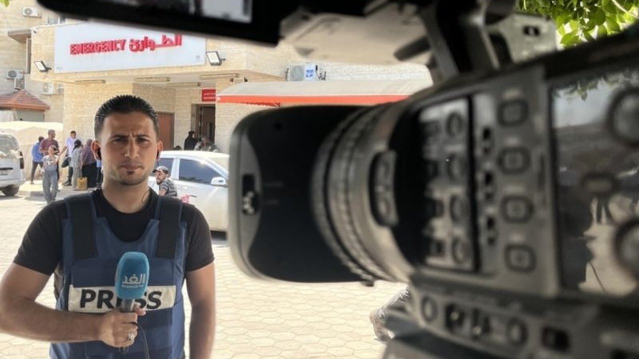 Peringatan Hari Kebebasan Pers Sedunia dibayangi pembunuhan 212 jurnalis Palestina di Gaza oleh Israel, menimbulkan kecaman internasional atas pelanggaran HAM dan kebebasan pers.