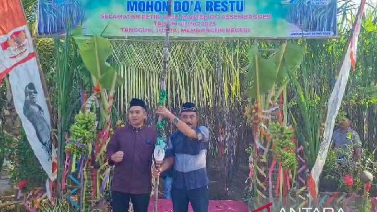 Pabrik Gula Assembagoes Situbondo menggelar ritual unik 