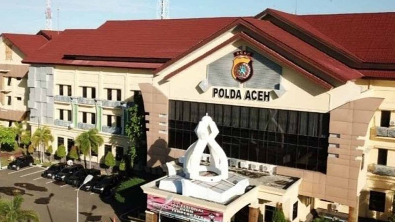 Polda Aceh telah meningkatkan status penanganan kasus dugaan korupsi dana operasional PT Pos Indonesia Cabang Rimo, Aceh Singkil, ke tahap penyidikan dengan kerugian mencapai Rp1,2 miliar lebih, yang diduga dilakukan oleh seorang pejabat PT Pos Indonesia.