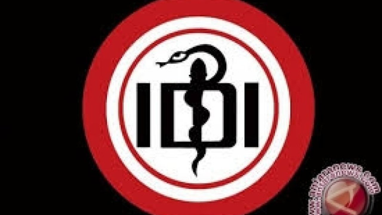 Pengurus Besar Ikatan Dokter Indonesia (IDI) menyoroti pemindahan dan pemecatan sejumlah dokter di rumah sakit vertikal, yang dikhawatirkan mengganggu layanan kesehatan masyarakat.