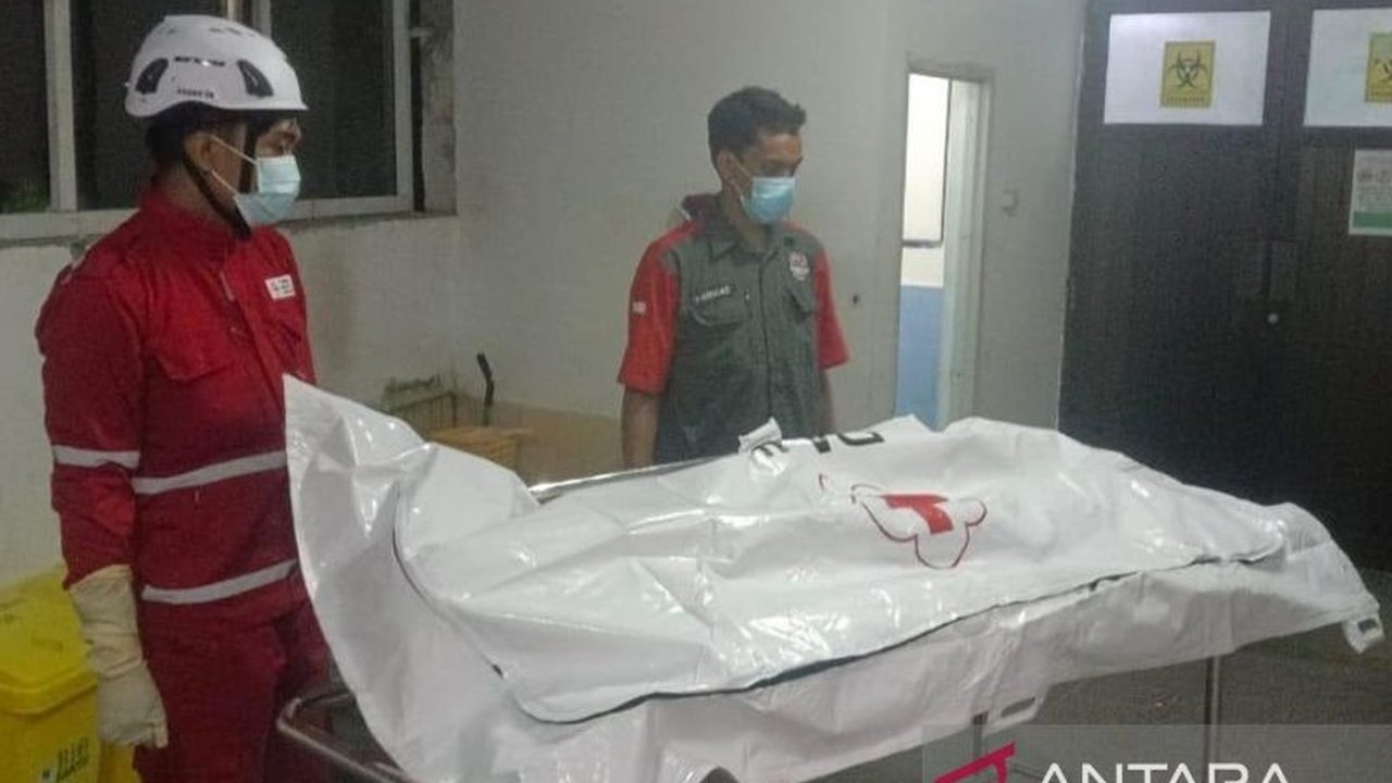 Pria asal Bandung ditemukan tewas di kamar kos di Cianjur dengan luka di kepala, polisi lakukan autopsi untuk mengungkap penyebab kematian.