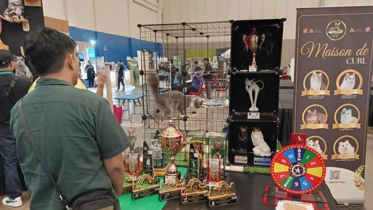 Lebih dari 1.000 pengunjung memadati PetFest 2025 di ICE BSD City, Tangerang, Banten,  menikmati beragam produk dan edukasi seputar kesehatan hewan peliharaan.