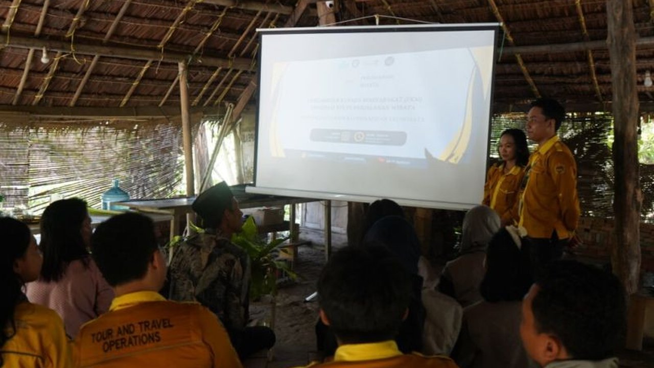 Mahasiswa Poltekpar Makassar berkolaborasi dengan Wisata Kebun Dennasa, Gowa, Sulawesi Selatan, dalam kegiatan pengabdian masyarakat yang menghasilkan video promosi digital dan edukasi ekowisata.