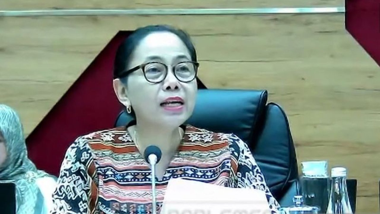 Komisi X DPR RI mendesak pemerintah untuk meningkatkan alokasi anggaran pendidikan di daerah tertinggal, terdepan, dan terluar (3T) guna mengatasi permasalahan fasilitas pendidikan yang memprihatinkan.