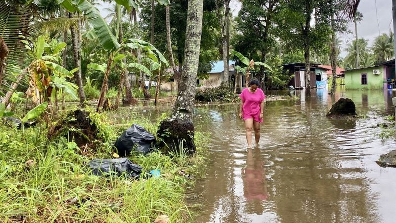 Badan Penanggulangan Bencana Daerah (BPBD) Batam berkomitmen tangani dampak banjir pasca hujan badai dan cegah kejadian serupa dengan pemetaan masalah di lapangan.