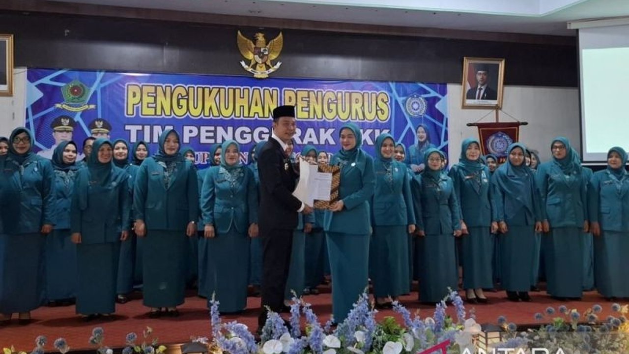 Bupati Rejang Lebong meminta TP-PKK untuk mendampingi pelaku UMKM perempuan dalam mengembangkan usaha, meningkatkan kualitas produk, dan mendorong pertumbuhan ekonomi daerah.