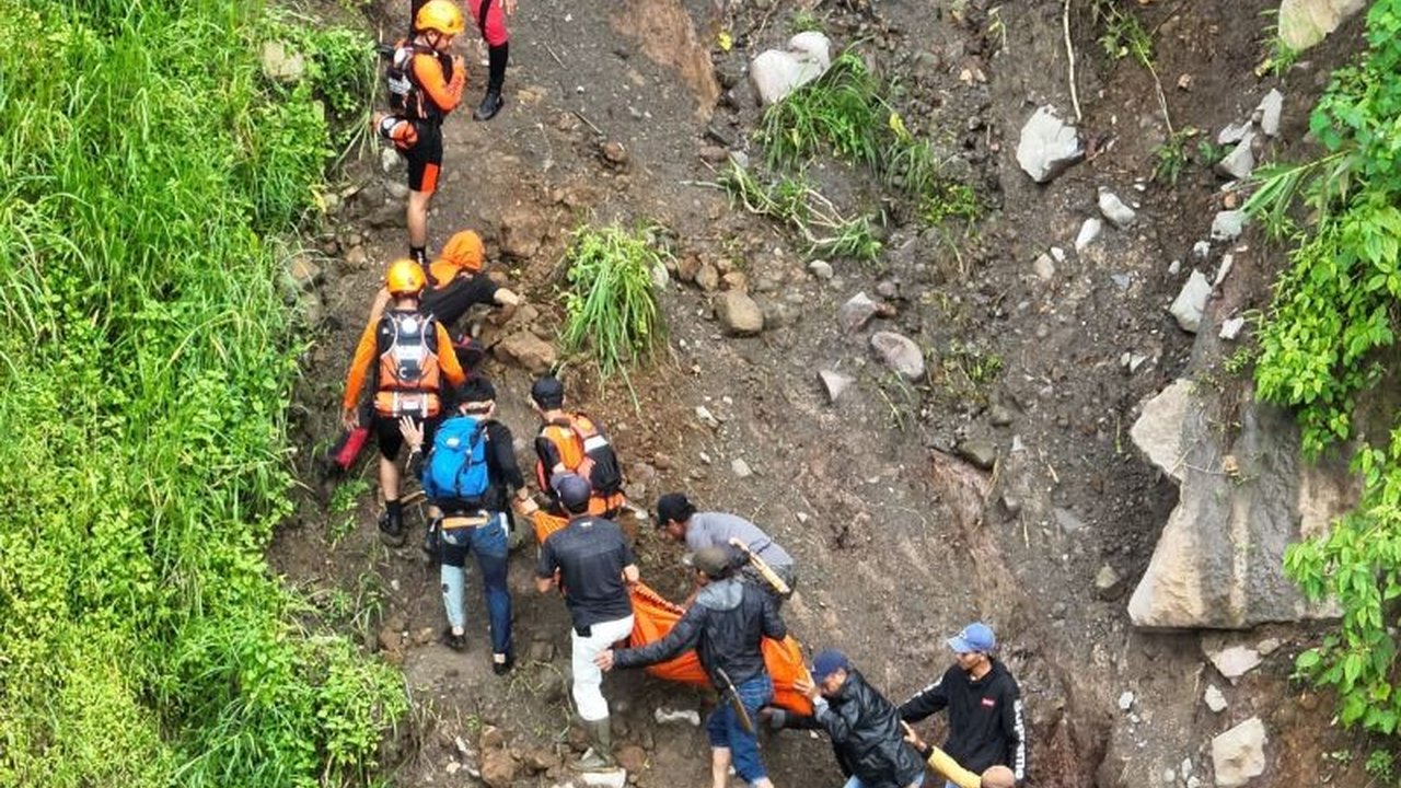 Tim SAR Gabungan menemukan jasad Daeng Jumba (60), warga Gowa, Sulawesi Selatan, yang tenggelam di Air Terjun Takapala setelah pencarian selama tiga hari.