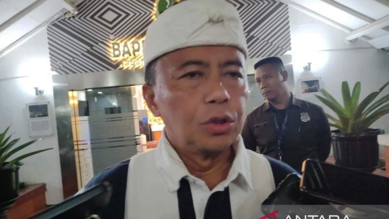 Sekda Jabar ungkap TPA Sarimukti hanya mampu beroperasi 41 hari lagi, mendorong percepatan solusi teknologi pengolahan sampah dan edukasi masyarakat.