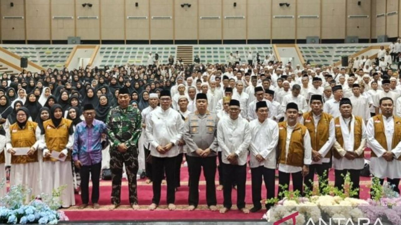 Pemerintah Provinsi Kalimantan Timur memastikan kesiapan pemberangkatan jamaah haji tahun 2025 pada 6 Mei mendatang, dengan berbagai persiapan matang mulai dari administrasi hingga layanan kesehatan.