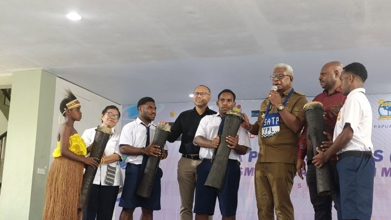 Pemkab Mimika berkomitmen membangun pendidikan di kampung-kampung untuk meningkatkan IPM, berkolaborasi dengan PT Freeport Indonesia dan YPMAK.