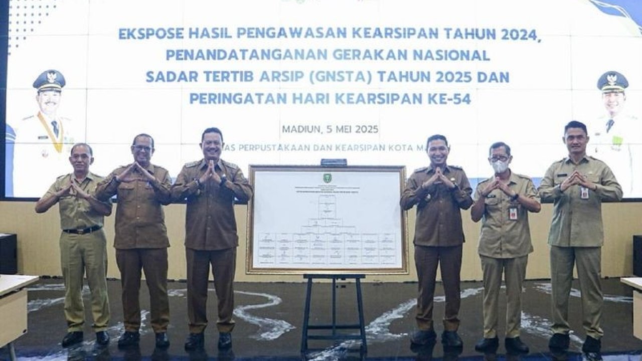 Pemerintah Kota Madiun meluncurkan Gerakan Nasional Sadar Tertib Arsip (GNSTA) 2025 untuk mewujudkan pengelolaan arsip yang tertib, profesional, dan mendukung tata kelola pemerintahan yang baik.