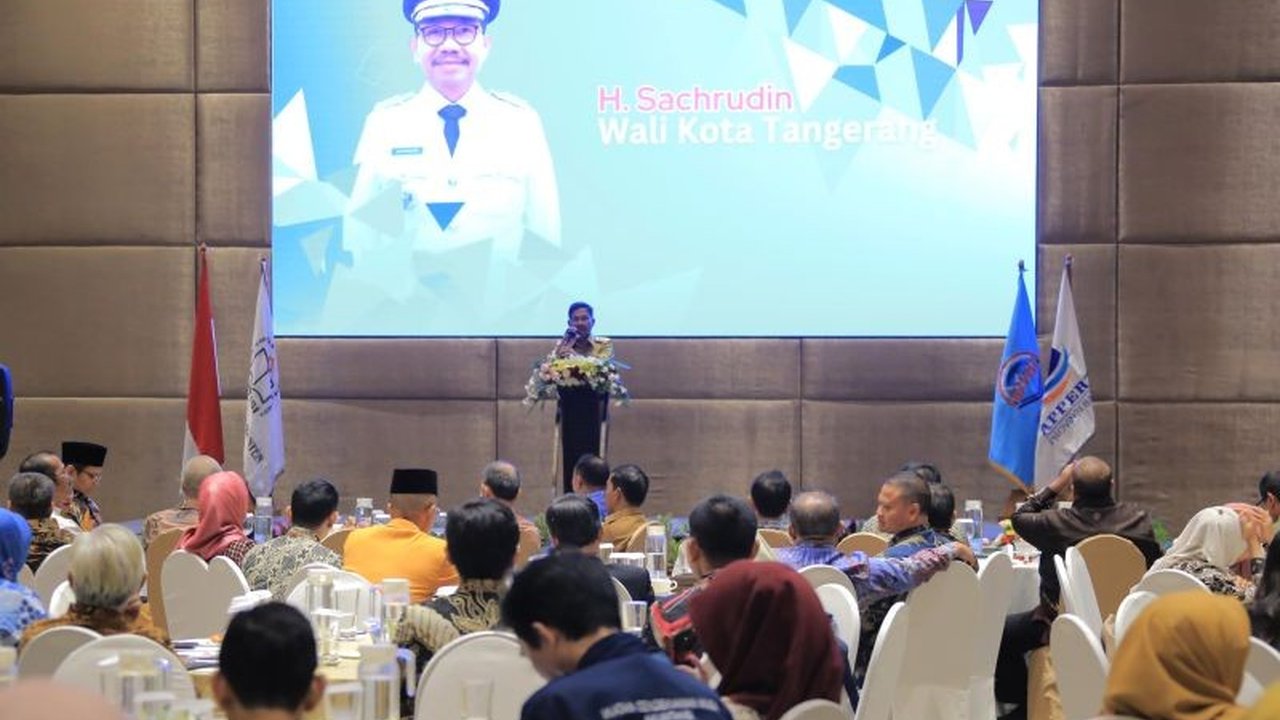 Wali Kota Tangerang mengajak perguruan tinggi swasta (PTS) di Banten bersinergi meningkatkan kualitas pendidikan tinggi, demi menciptakan SDM unggul dan siap bersaing global.