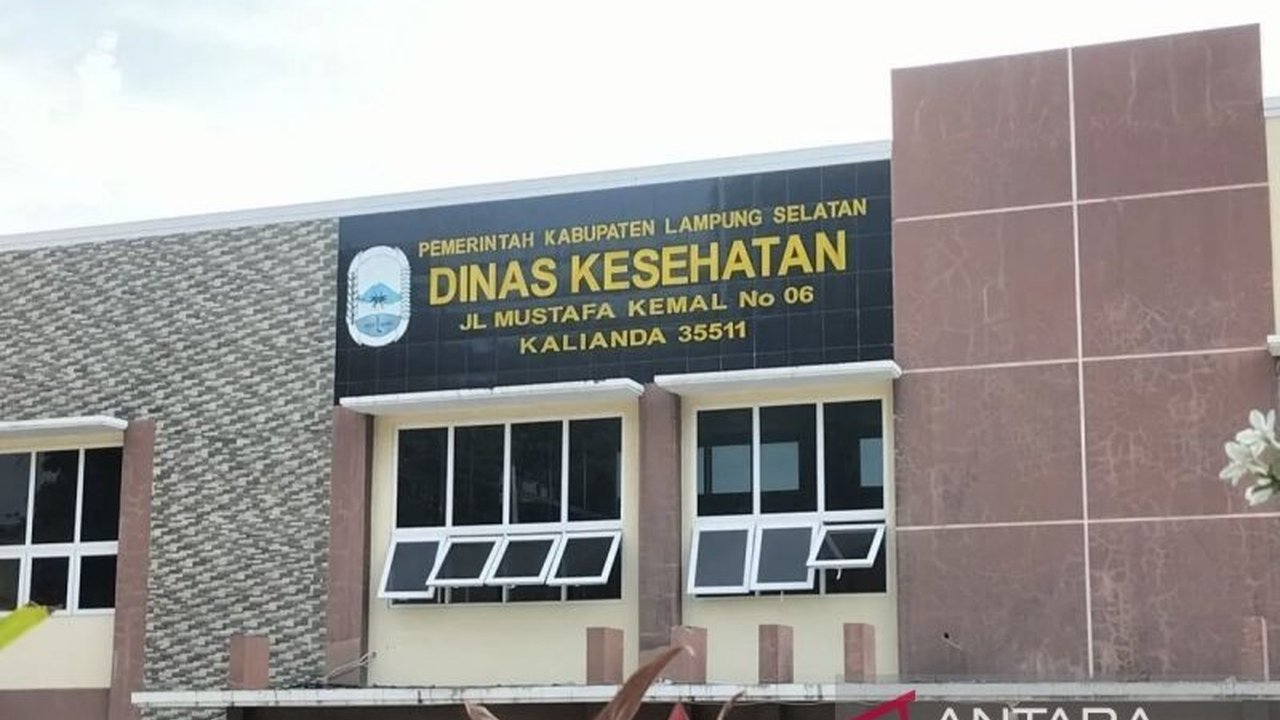 Dinas Kesehatan Lampung Selatan gencar sosialisasikan pencegahan HIV/AIDS di kalangan pelajar dan kelompok rentan, seiring ditemukannya 33 kasus positif HIV/AIDS pada tahun 2025.