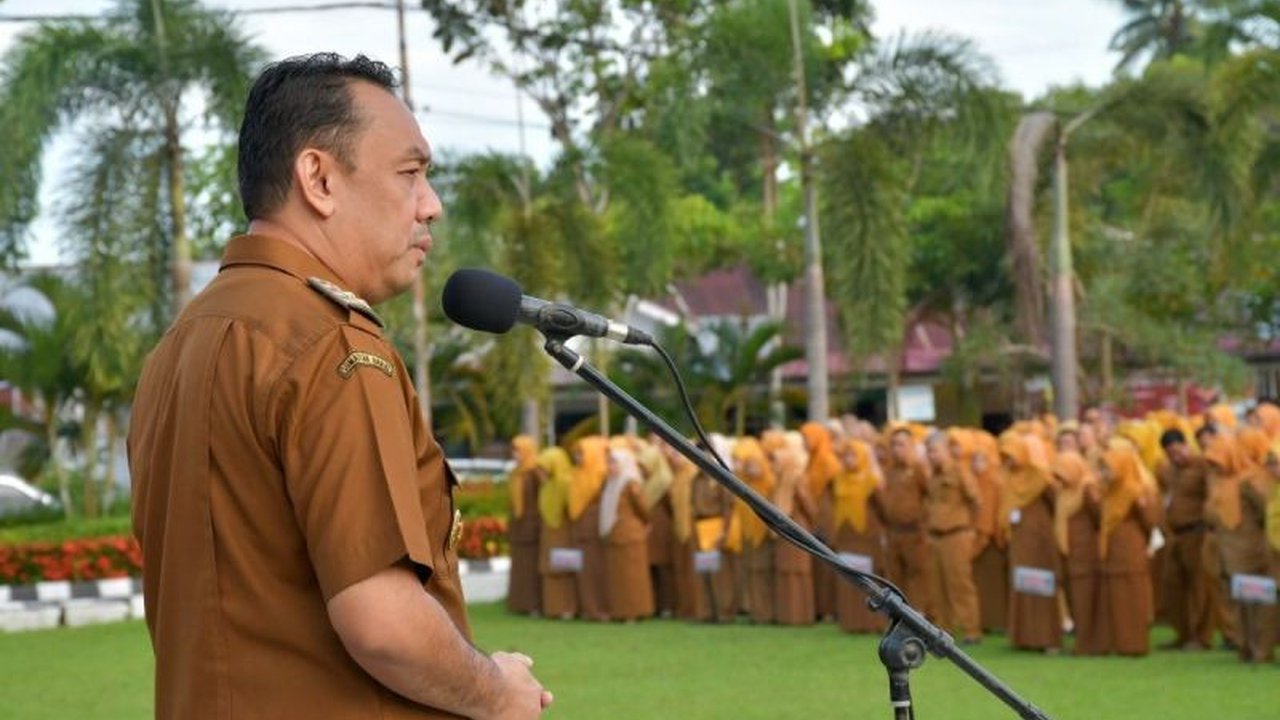 Wakil Bupati Agam, Muhammad Iqbal, menekankan pentingnya data akurat di setiap OPD untuk memastikan program tepat sasaran dan menghindari pekerjaan sia-sia dalam mengatasi berbagai persoalan di Kabupaten Agam.