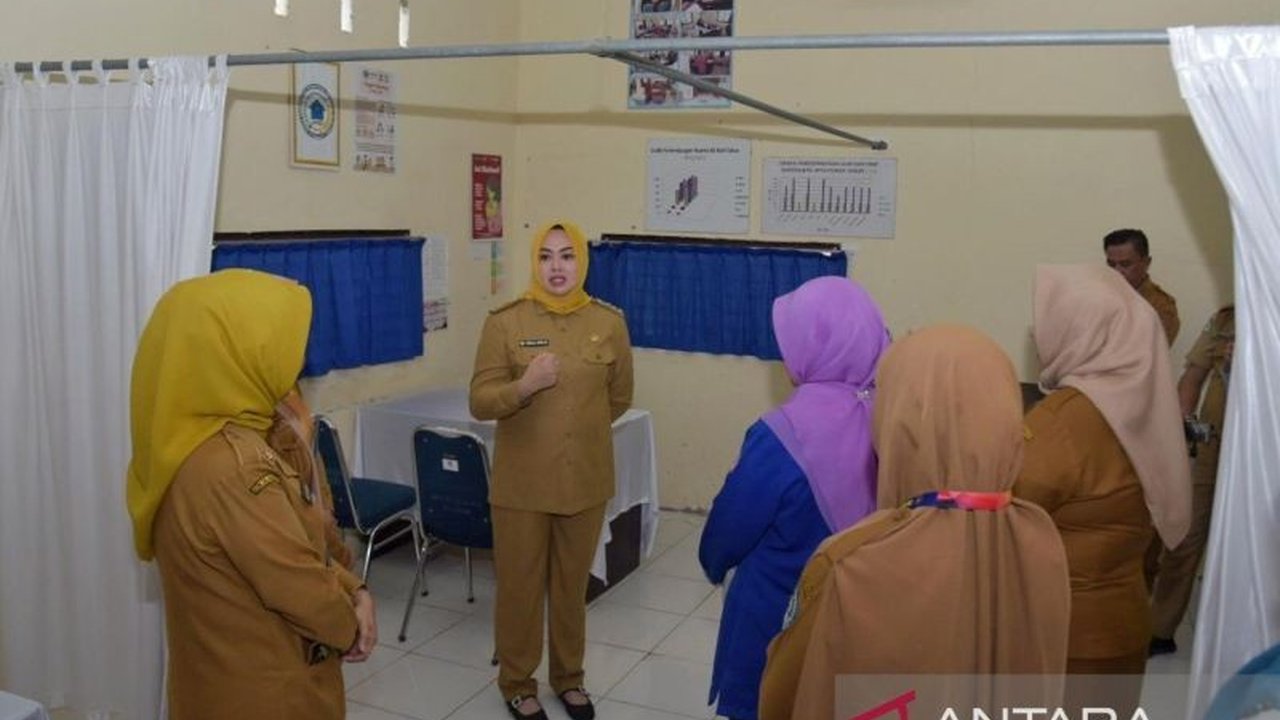 Pemkot Kendari luncurkan Program 'Si Tina Mendia' untuk menurunkan angka kematian ibu dan anak serta angka stunting melalui peningkatan layanan antenatal care dan imunisasi.