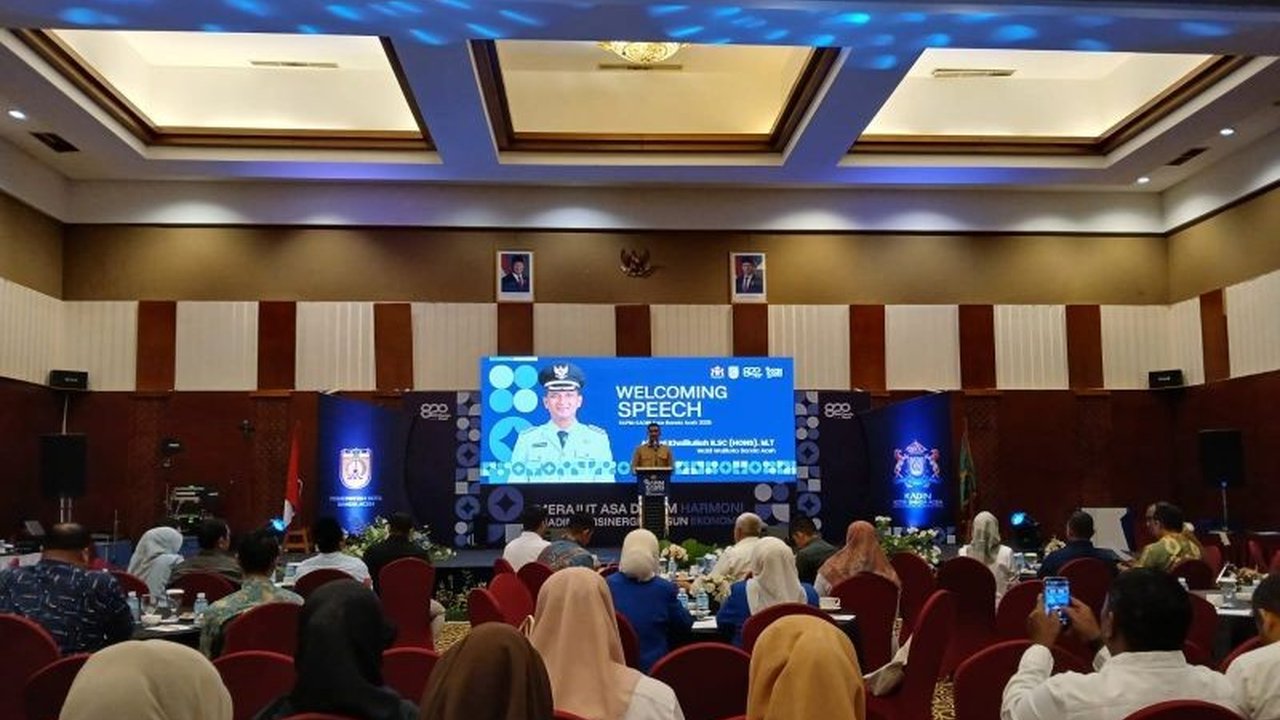 Kadin Kota Banda Aceh mendorong pemerintah kota untuk membenahi Pasar Aceh, menciptakan zonasi PKL, dan mengatasi tantangan ekonomi di Banda Aceh.