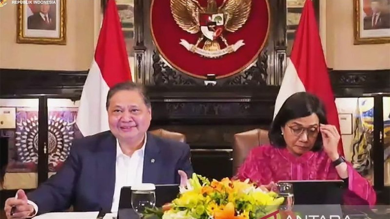 Dinamika perang tarif global menciptakan peluang bagi Indonesia untuk menjadi basis produksi manufaktur, menarik investasi asing, dan meningkatkan daya saing ekonomi nasional.